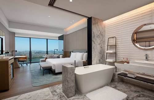 Xiangqiao Qu Hotel | Crowne Plaza Chaozhou Riverside by IHG