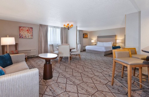Columbus Hotel | Crowne Plaza Columbus North- Worthington by IHG