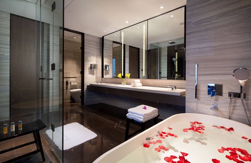 Kunshan Hotel | Crowne Plaza Kunshan by IHG