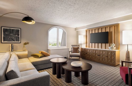 Fairgrounds Hotel | Crowne Plaza Louisville Airport Expo Ctr by IHG