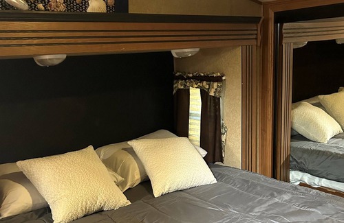 Ashburn House | Cruiser Travel Trailer fully hooked up and ready for you to enjoy!