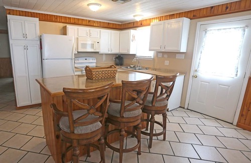 Golden Meadow House | Crusty Crab - Boat Access - Island Realty