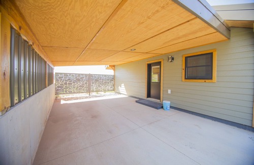 Sturgis House | Crystal clear Mountain View’s with a farmhouse chic vibe.