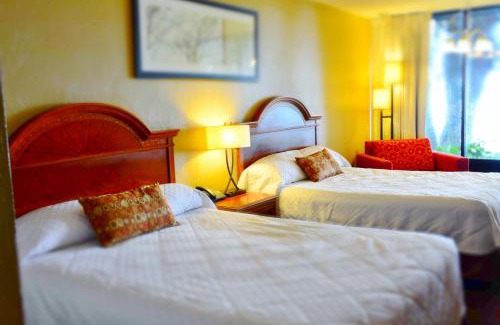 Palatka Resort | Crystal Cove Riverfront Resort