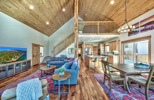 Country Club Estates House | Crystal Crest: Mountain Views, Games, BBQ, 3BR