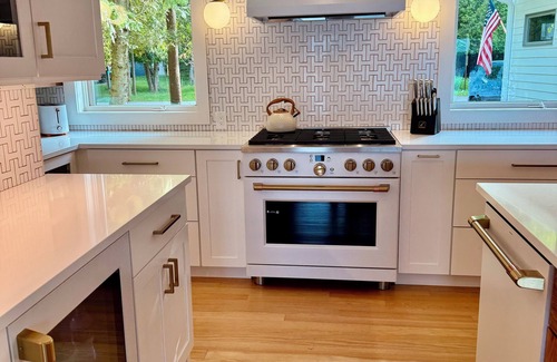 Frankfort House | Crystal Lake Effect - Private Direct Lakefront!