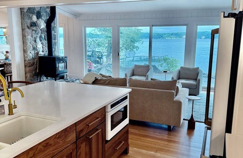 Frankfort House | Crystal Lake Effect - Private Direct Lakefront!