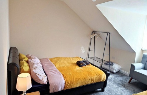 North Shields House | Crystal Suite 4 located at the Centre of North Shields a short walk to Fish Quay