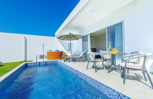 Ueno Villa | Crystal Villa Bayside