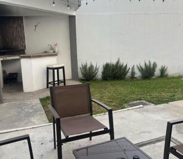 Monterrey Municipality House | Cuarto en casa compartida