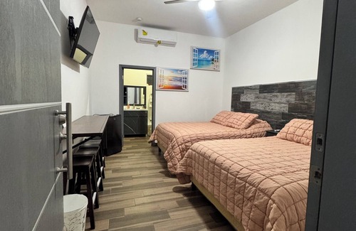 El Puerto Hotel | CUATRO PALMAS HOTEL