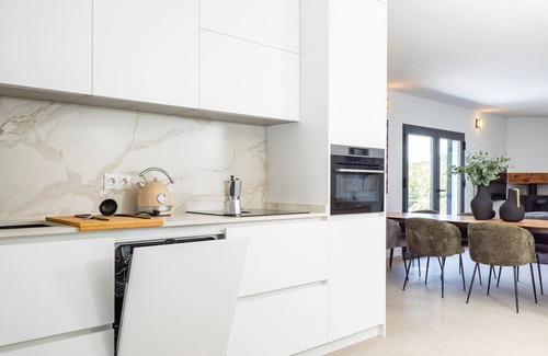 Malaga-Este Cottage | Cubo's Casa Pineda/rural/private pool/free wifi/BBQ