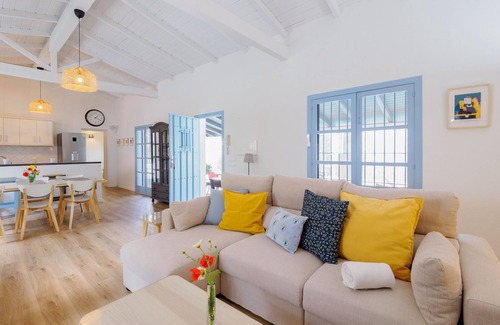 Alhaurin el Grande Cottage | Cubo's Finca El Balneario/private pool/free Wi-Fi