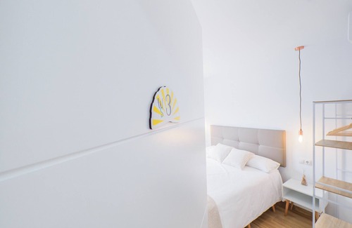 Torre de Benagalbon Bed & Breakfast | Cubo's Hostal William's Sunny 3 with Breakfast/free wifi/air conditioning