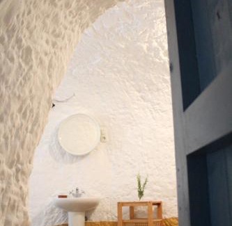 Baza House | Cueva El Ermitano