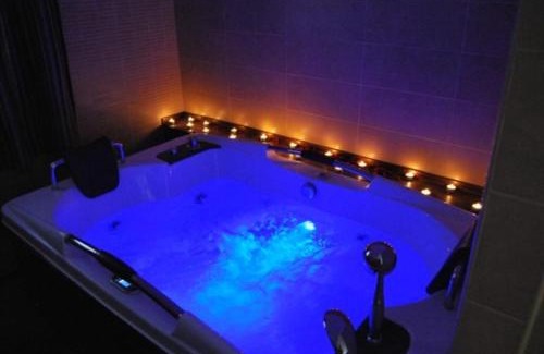 Baza House | Cueva El Haro