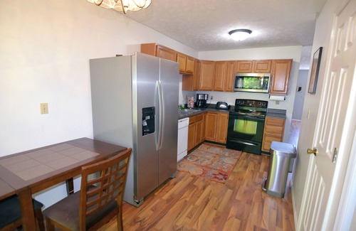 Bloomington House | Cul-de-Sac Condo