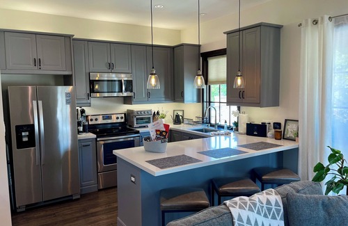 Lucerne - Higuera House | Culver Coop 360 - Luxurious Guesthouse with Rooftop Deck