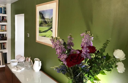 Calver Bed & Breakfast | Curbar Hillside B&B