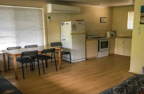 Lake Wangary House | Currawong is a great budget option for your Coffin Bay holiday