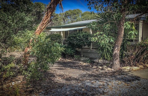 Lake Wangary House | Currawong is a great budget option for your Coffin Bay holiday