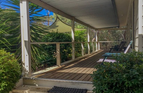 Lake Wangary House | Currawong is a great budget option for your Coffin Bay holiday