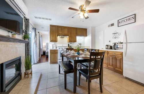 Riverside Apartment | Cute 3 BR Condo W/Pool Access Near UC Riverside