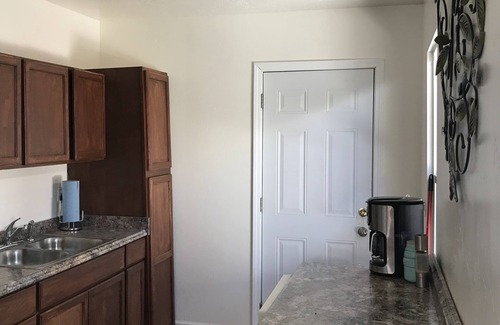 Deming Cottage | Cute Apartment in the heart of Deming, New Mexico with all the Amenities