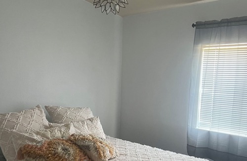 Desert Aire House | Cute, comfortable, fully fenced, clean home great for boating/golf families