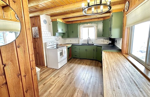 Island Park Cabin | Cute Cozy Cabin in Island Park near Yellowstone