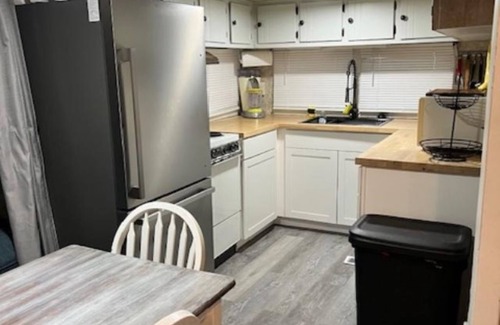 Surfside Beach Cottage | Cute family friendly home close to amenities in Ocean Lakes Family Campground.n