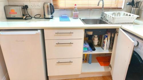 Somers Town Apartment | Cute Studio Flat - Camden King's Cross Zone 1