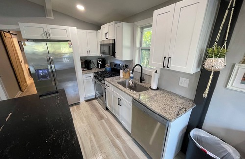 Carrollton House | Cutest Bungalow in Carrollton