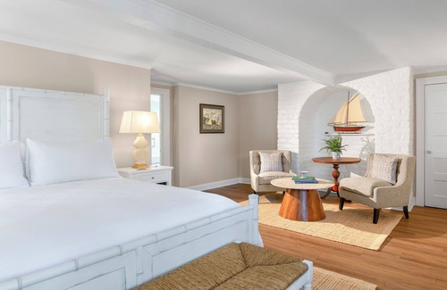 The Bluff Hotel | Cuthbert House