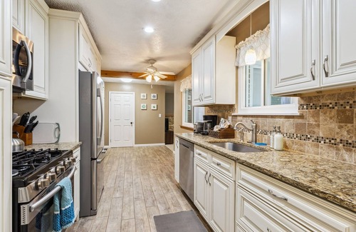 Northfield House | CVNP Getaway - 5 mins to Brandywine Falls