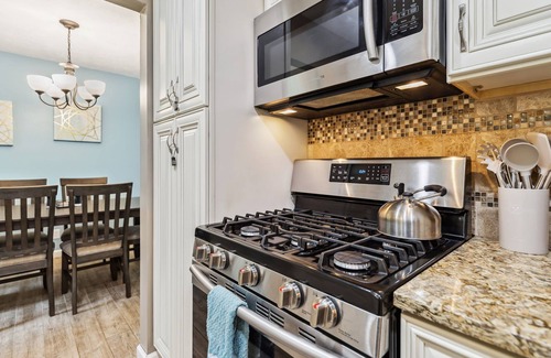 Northfield House | CVNP Getaway - 5 mins to Brandywine Falls