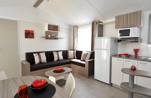 Laroque-des-Alberes RV Rental | Cybeles Vacances Camping Les Albères