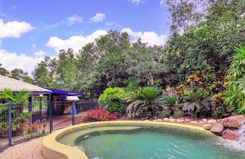 Gunn House | Cycad House: Big Family Home with waterfall plunge pool