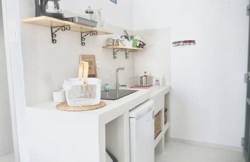 Paros Apartment | Cycladic studio, 2 people with balcony in Parikia: 300m from Livadia-Beach