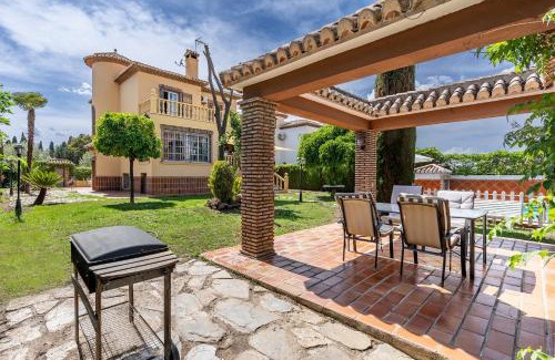 La Zubia House | Cypress House