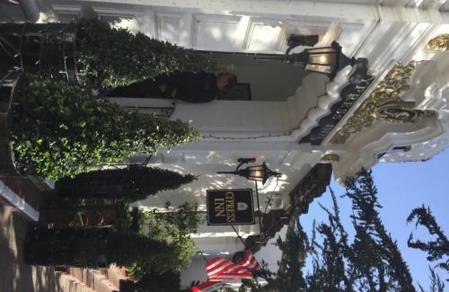 Golden Rectangle Hotel | Cypress Inn