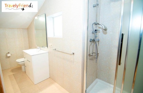 Santiago de Compostela Apartment | Dúplex completo en santiago, de 2 a 7 personas- GP 3B