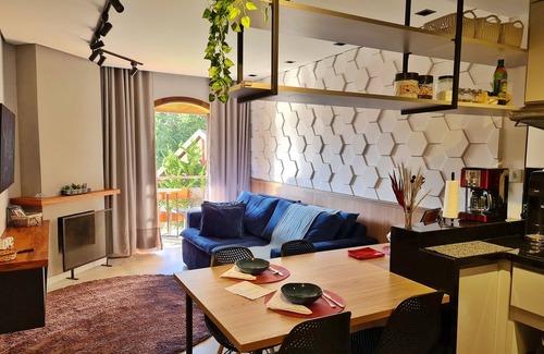 Alto do Capivari Apartment | Dúplex Luxo com Piscina Aquecida, Lareira e Wifi