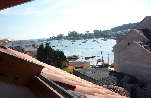 Isla de Arosa Apartment | Dúplex Tranquilo en el Centro, Para 5 Personas y con Todo Cerca: Bares, Super