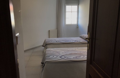 Isla de Arosa Apartment | Dúplex Tranquilo en el Centro, Para 5 Personas y con Todo Cerca: Bares, Super