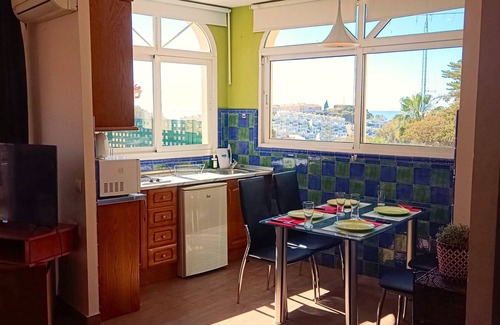 Cerrado de Calderon Apartment | D-3 Apartment with terrace and partial sea view