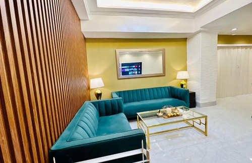 South Triangle Apartment | D2 of 2: 53-Sqm 1-Bedroom Condo
