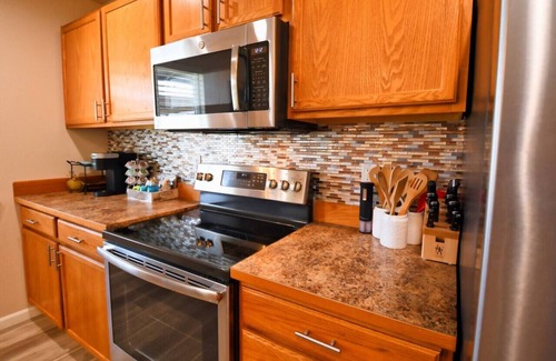 Desert Aire House | DA Perfect Oasis! Near the George 5 beds 2 bath