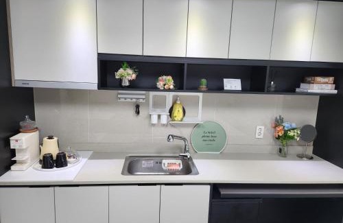 Seongnae-dong Apartment | Daegu Star B&B DSR Hotel lily