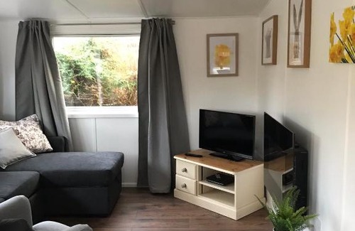 Builth Wells Cabin | Daffodil Lodge